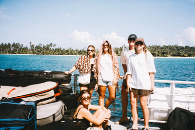 The Digital Nomad’s Surfpacking List: Work, Waves & Travel Essentials