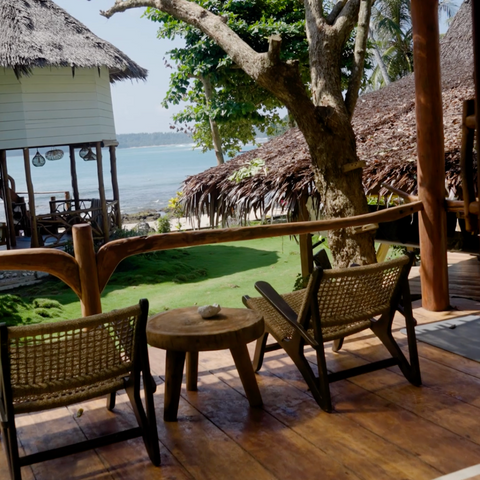 Jungle Bungalow Room